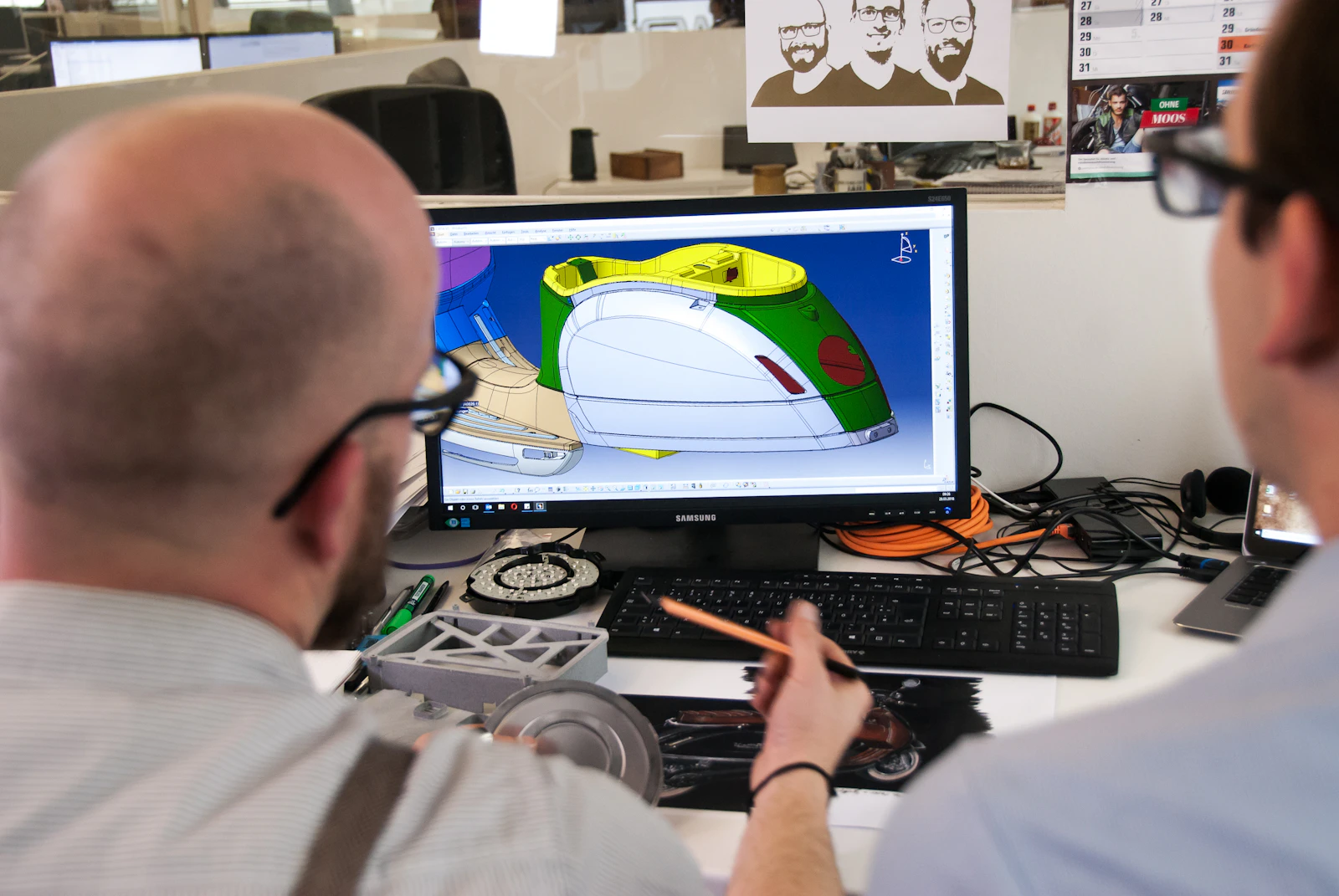 Comparación de versiones en una pantalla de CAD
